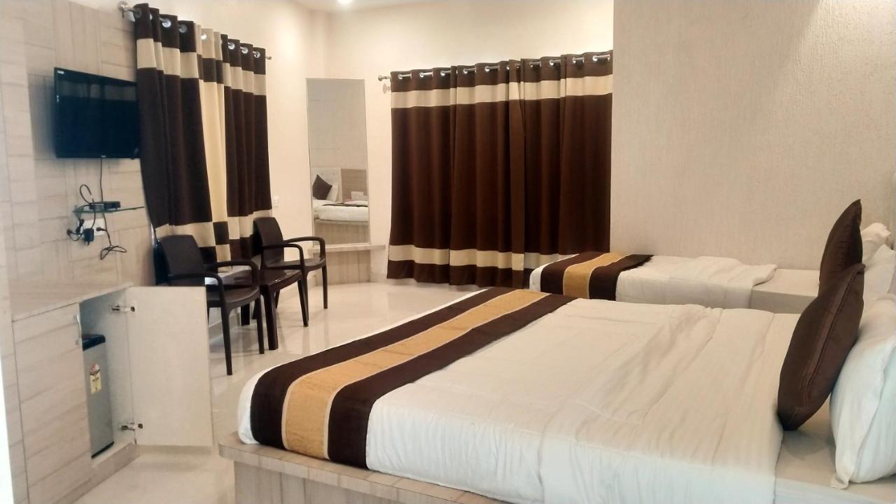 Hotel Namo Palace Kota  Esterno foto